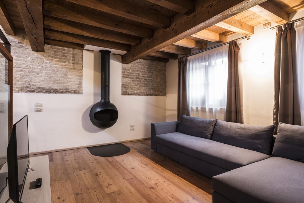 Myplace Sant'Agostino Apartment Treviso Ngoại thất bức ảnh